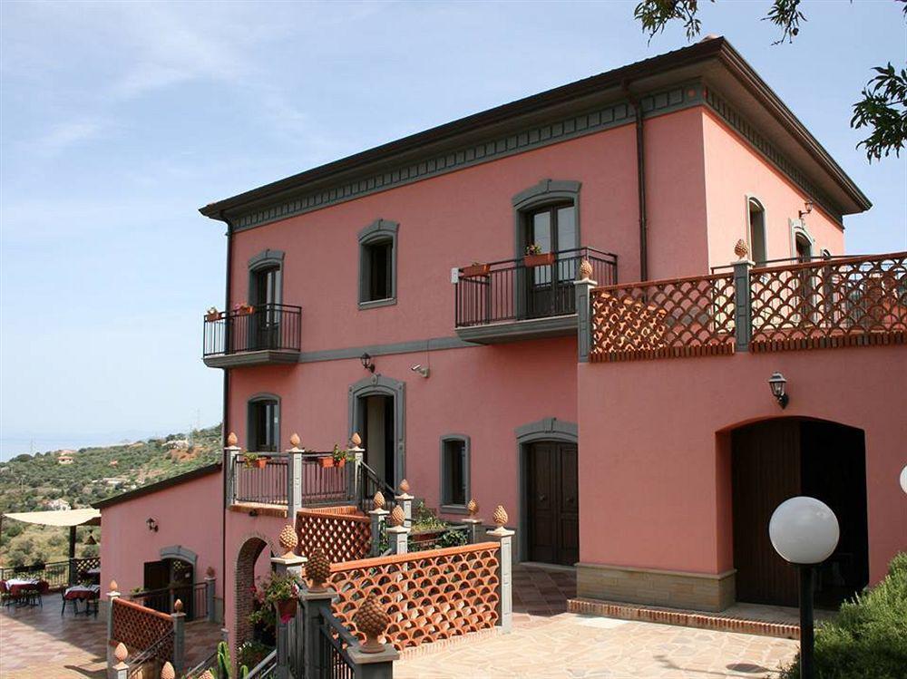 Red Hotel Sant'Elia SantʼAgata di Militello Kültér fotó